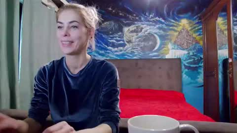 Snapshot of blonde4pasion chatting on 01-23-25, 06:28 blonde4pasion online show from 01-23-25, 06:28