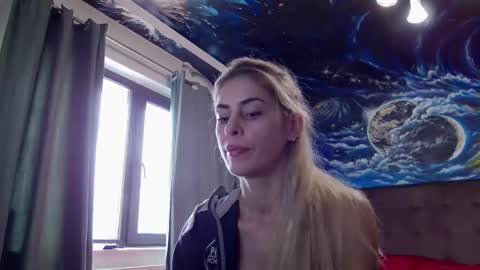 Snapshot of blonde4pasion chatting on 02-20-25, 08:17 blonde4pasion online show from 02-20-25, 08:17