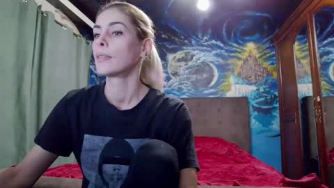 Snapshot of blonde4pasion chatting on 03-02-25, 07:23 blonde4pasion online show from 03-02-25, 07:23