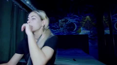 Snapshot of blonde4pasion chatting on 09-10-25, 07:36 blonde4pasion online show from 09-10-25, 07:36