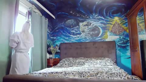 Snapshot of blonde4pasion chatting on 10-12-25, 12:48 blonde4pasion online show from 10-12-25, 12:48