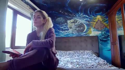 Snapshot of blonde4pasion chatting on 10-28-25, 11:25 blonde4pasion online show from 10-28-25, 11:25