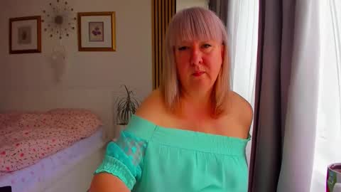 Nicole online show from 04-16-26, 04:46