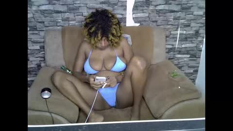 blonde_creamy online show from 06-08-26, 02:56