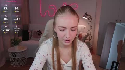 Nessa online show from 03-22-26, 09:56