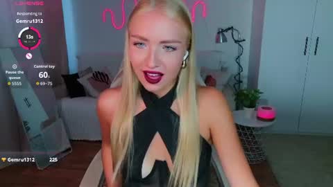Nessa online show from 07-12-26, 11:56