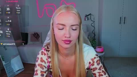 Nessa online show from 07-31-26, 02:38
