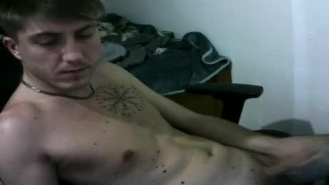 Snapshot of blondebat chatting on 01-30-25, 12:39 blondebat online show from 01-30-25, 12:39