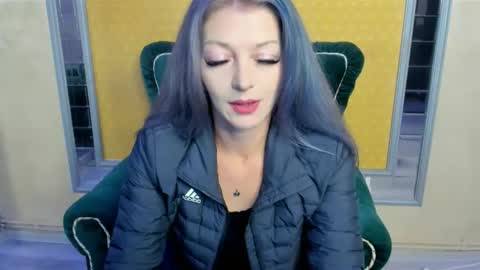 Snapshot of blondexangelx chatting on 09-20-25, 10:33 Tina online show from 09-20-25, 10:33