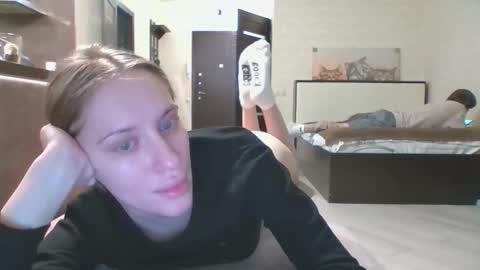 Snapshot of blondi_bondi chatting on 02-02-26, 09:57 Viktoriia online show from 02-02-26, 09:57