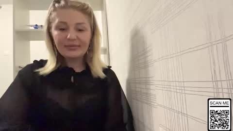 Snapshot of blondie_xoxoxo chatting on 11-01-25, 04:20 blondie_xoxoxo online show from 11-01-25, 04:20