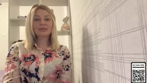 Snapshot of blondie_xoxoxo chatting on 11-10-25, 05:12 blondie_xoxoxo online show from 11-10-25, 05:12