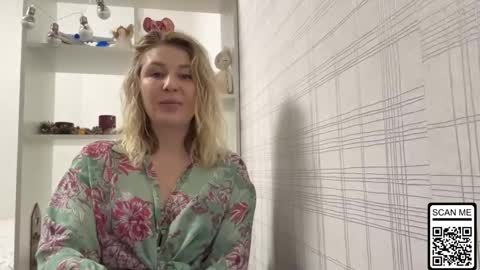 blondie_xoxoxo online show from 12-18-25, 07:14