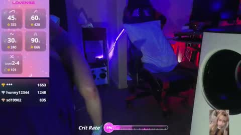 Snapshot of blondiebubblebooty chatting on 09-16-25, 11:55 Bubbles online show from 09-16-25, 11:55