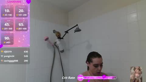 Snapshot of blondiebubblebooty chatting on 09-28-25, 11:43 Bubbles online show from 09-28-25, 11:43