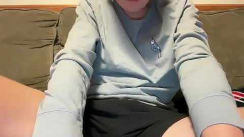 Snapshot of blondiedicks1 chatting on 09-18-25, 01:13 blondiedicks1 online show from 09-18-25, 01:13