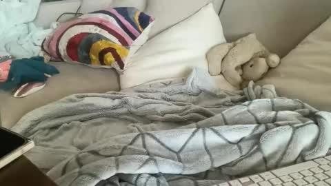 IM TRYNG online show from 11-07-25, 05:24