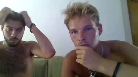 Snapshot of blondiexbrunette chatting on 06-19-26, 12:31 Aron X Emrah online show from 06-19-26, 12:31