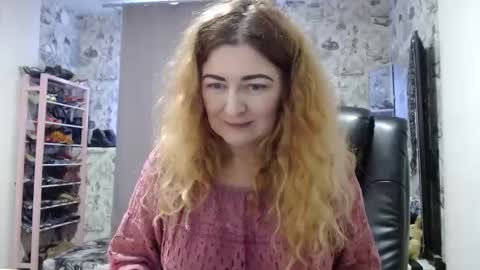 Snapshot of blondmilfs chatting on 12-14-24, 10:13 BlondMILfs online show from 12-14-24, 10:13