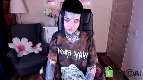 Mary online show from 05-10-26, 08:36