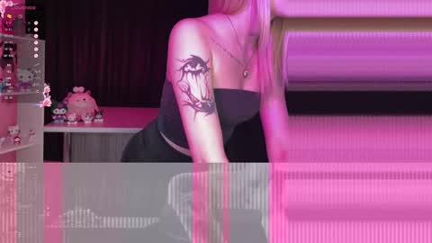 Snapshot of bloodybby chatting on 03-13-26, 05:19 dear eva 3 online show from 03-13-26, 05:19