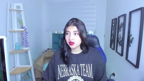 bloom_flower1 online show from 12-14-25, 02:50