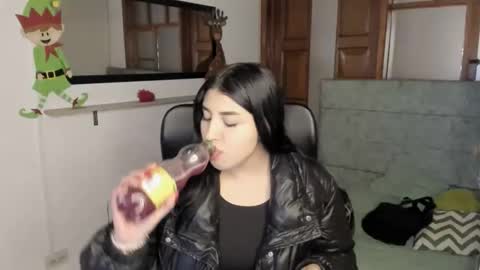 bloom_flower1 online show from 12-15-25, 03:00