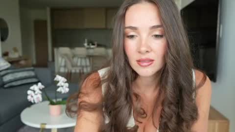 Snapshot of bloomyogi chatting on 06-26-26, 08:02 Emma Bloom online show from 06-26-26, 08:02