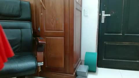 blowy079 online show from 10-04-25, 08:34