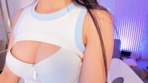 blue_angeel online show from 05-11-26, 03:51