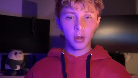 TAY   online show from 12-22-25, 01:02