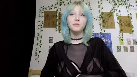 Snapshot of blue_colada chatting on 09-29-25, 07:24 Call me Mary online show from 09-29-25, 07:24