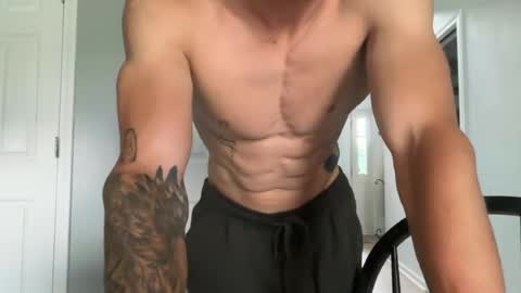Snapshot of blue_eyed_beau chatting on 06-25-26, 11:37 Beau online show from 06-25-26, 11:37