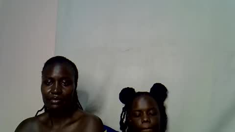 blue_savagee online show from 10-17-25, 06:43