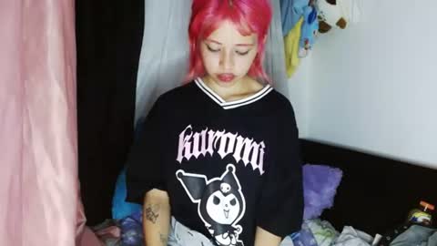 blue_skyuwu online show from 06-11-26, 05:05