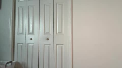 Snapshot of blueaby1 chatting on 11-16-25, 07:41 blueaby1 online show from 11-16-25, 07:41