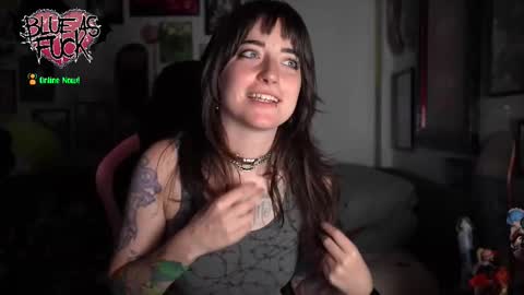 Snapshot of blueasfuck chatting on 11-14-25, 01:15 Blue online show from 11-14-25, 01:15