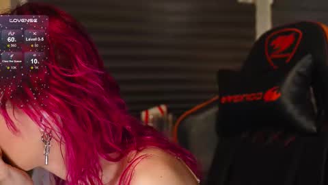 Snapshot of bluecherryyy chatting on 11-20-25, 04:29 Lika online show from 11-20-25, 04:29