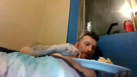 Snapshot of bluedemoneyes1986 chatting on 02-25-25, 02:14 bluedemoneyes1986 online show from 02-25-25, 02:14