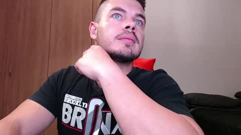 Snapshot of blueeyeboy0 chatting on 01-08-25, 12:38 blueeyeboy0 online show from 01-08-25, 12:38