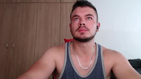 Snapshot of blueeyeboy0 chatting on 01-12-25, 08:14 blueeyeboy0 online show from 01-12-25, 08:14