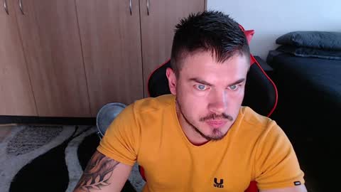 Snapshot of blueeyeboy0 chatting on 01-22-25, 12:38 blueeyeboy0 online show from 01-22-25, 12:38