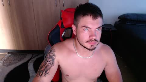 Snapshot of blueeyeboy0 chatting on 01-22-25, 03:40 blueeyeboy0 online show from 01-22-25, 03:40