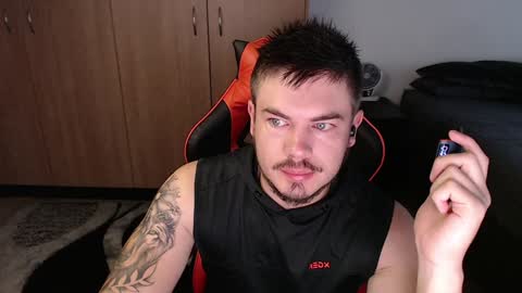 Snapshot of blueeyeboy0 chatting on 02-03-25, 04:14 blueeyeboy0 online show from 02-03-25, 04:14
