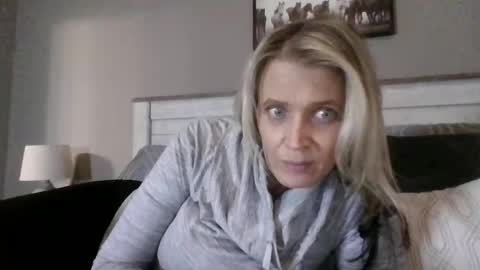 BlueEyedDDVixen online show from 12-31-24, 10:01