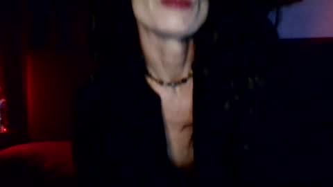 Snapshot of blueeyedlie chatting on 02-15-25, 06:23 Blueeyedlie online show from 02-15-25, 06:23