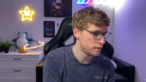 Snapshot of blueeyedtallguy chatting on 12-04-24, 12:52 blueeyedtallguy online show from 12-04-24, 12:52