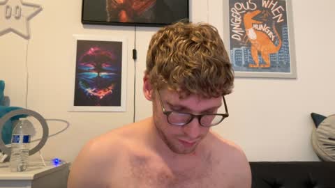 Snapshot of blueeyedtallguy chatting on 12-08-24, 07:15 blueeyedtallguy online show from 12-08-24, 07:15