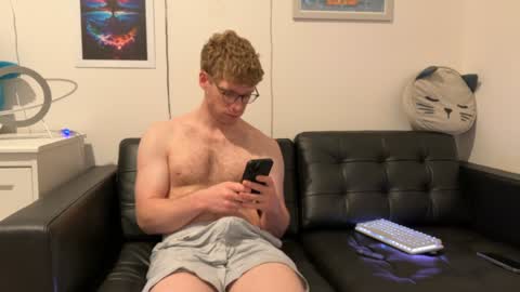 Snapshot of blueeyedtallguy chatting on 12-11-24, 01:47 blueeyedtallguy online show from 12-11-24, 01:47