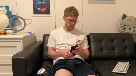 Snapshot of blueeyedtallguy chatting on 12-17-24, 04:56 blueeyedtallguy online show from 12-17-24, 04:56